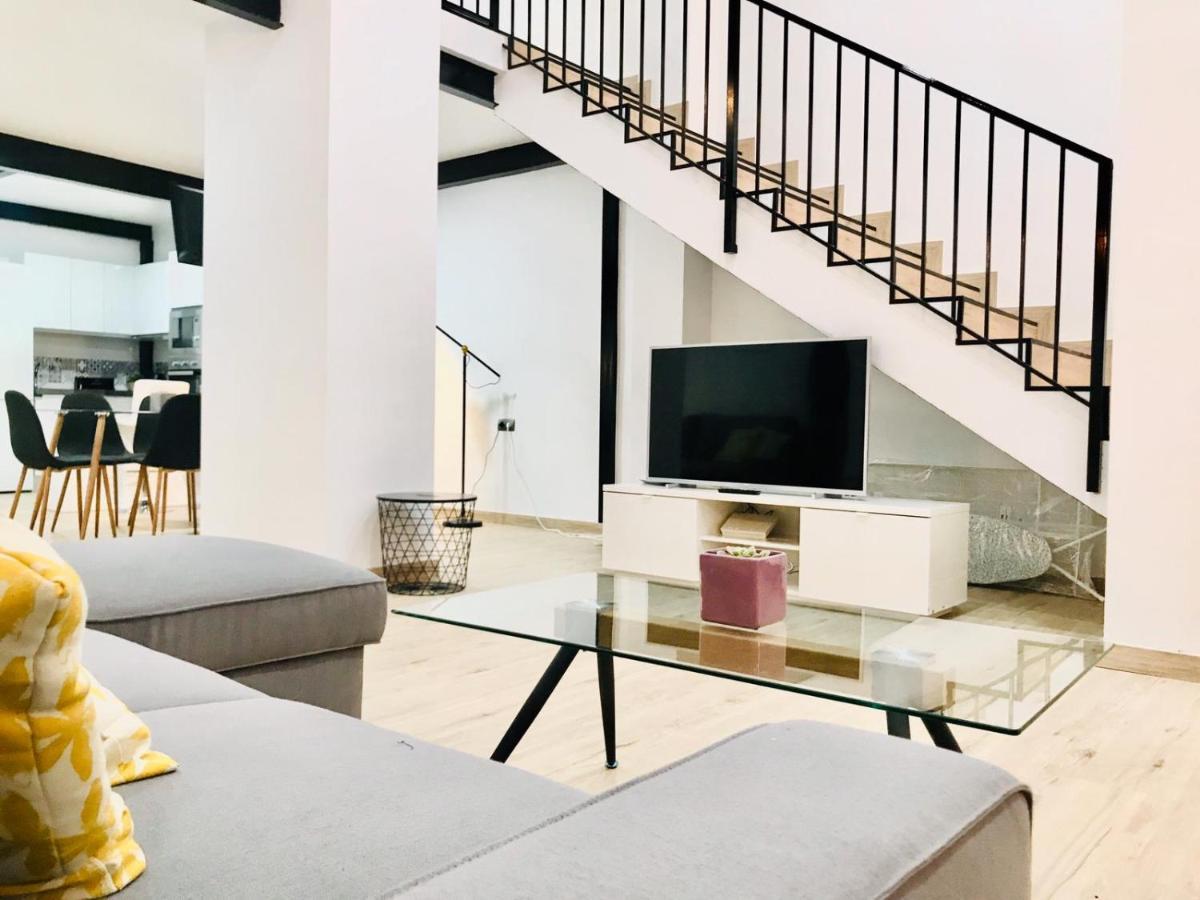 Modern & Spacious In Plaza De La Merced Appartamento *